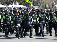 В Сеуле проходит акция протеста против отстранения президента, двое погибших