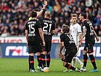 Проведя более получаса в меньшинстве, 