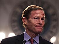 Сенатор Ричард Блюменталь призвал отобрать у России чемпионат мира по футболу