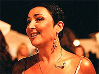 Певица Лолита не может навестить мать и дочь – ей закрыт въезд на Украину 