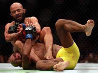 UFC: Джонсон защитил титул, Волков и Магомедов победили