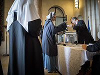 Первый тур выборов президента Франции. Фоторепортаж
