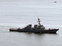 Катер КСИР имитировал атаку на американский эсминец