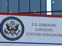 После ошибки деда в посольстве США 3-месячного мальчика 