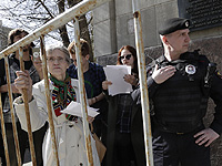 #Надоел. В десятках городов России прошла оппозиционная акция