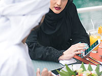 Голодный иорданец развелся с женой, начавшей фотографировать еду