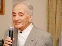 Анатолий Алексин в 2009 году   
