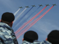 Отменены военно-морской парад в Петербурге и воздушный парад в Москве  