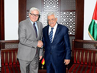 Президент Германии возложил венок на могилу Арафата