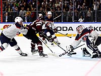Ведя в счете 2:0 и 3:1, латвийцы проиграли американцам. Финны в овертайме переиграли норвежцев