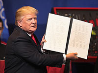 Дональд Трамп c распоряжением по рабочим визам. Кеноша, 18 апреля 2017 года