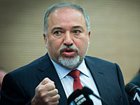 Либерман: полиция должна очень серьезно отнестись к сожжению чучела солдата