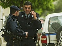 В банке в центре Афин сработало взрывное устройство