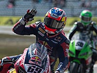 Чемпион Moto GP скончался от травм, полученных во время велосипедной прогулки