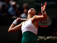 Кристина Младенович, Светлана Кузнецова и Винус Уильямс вышли в следующий круг