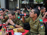 Закон: 50.000 шекелей штрафа за отказ обслуживать военных в форме