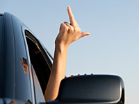 Суд Дубаи приговорил россиянку, показавшую средний палец, к 3 месяцам тюрьмы
