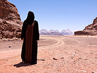 В нападении на мавзолей Хомейни участвовала смертница. Подробности