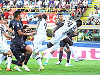 Гол 17-летнего форварда принес