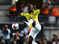 Спартаковец удален за удар соперника. Колумбийцы укротили