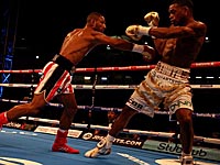 Келл Брук утратил чемпионский пояс, проиграв техническим нокаутом Эрролу Спенсу