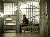 Аббас распорядился закрыть Управление по делам заключенных