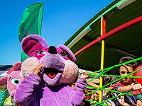 Детский праздник Ид аль-Фитр: живые куклы от ХАМАС. Фоторепортаж