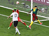 Первое в истории удаление при помощи видеоповтора. Немцы победили сборную Камеруна