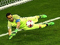 Историческая замена. Перекладина на 119-й минуте. Бенефис Браво. Чилийцы вышли в финал