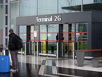 Службы безопасности эвакуировали 2 тысячи человек из аэропорта 