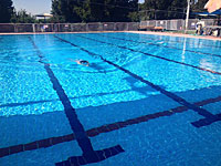 В бассейне кибуца Маанит едва не утонул мужчина, пострадавший в тяжелом состоянии