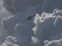 В Индонезии разбился спасательный вертолет, погибли восемь человек