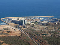 Из-за прорыва канализации запрещено купание у побережья Герцлии