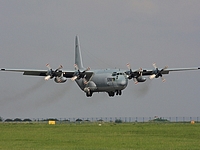 Катастрофа американского военного самолета KC-130: погибли 16 человек