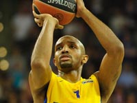 Один из героев Евролиги 2014 года продолжит карьеру в Германии в составе соперника