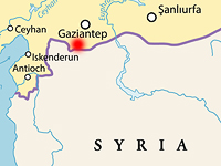 На складе боеприпасов турецкой армии около границы с Сирией возник сильный пожар