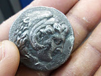 Пресечена попытка контрабанды редких монет из сектора Газы