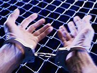 В отделении полиции в Тель-Авиве покончил с собой бездомный мужчина