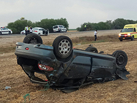 Около Сдерота перевернулся автомобиль, погиб молодой мужчина