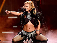 Бритни Спирс судится с израильской компанией из-за духов