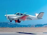 Самолет упал на автомагистраль в американском штате Юта, погибли четыре человека