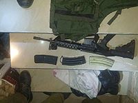 Военнослужащие конфисковали оружие в Самарии и задержали разыскиваемых