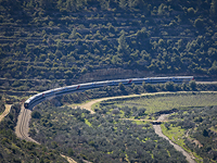 Пожар около Бейт-Шемеша, прервано железнодорожное сообщение