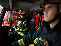 Кнессет отменил плату пожарным за взлом дверей в случае медицинского ЧП
