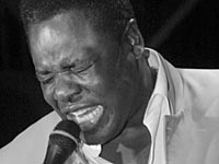 Рой Янг с ансамблем в клубе 