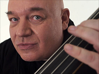 Музыкант Александр Семенов, солист 