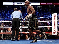 Флойд Мейвезер-младший побил рекорд Рокки Марчиано и уходит