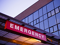 Женщина, которую облил кислотой муж, утратила способность говорить, есть и пить