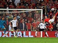 17-летний дебютант забил победный гол: обзор отборочных матчей