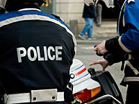 Преступник с криком